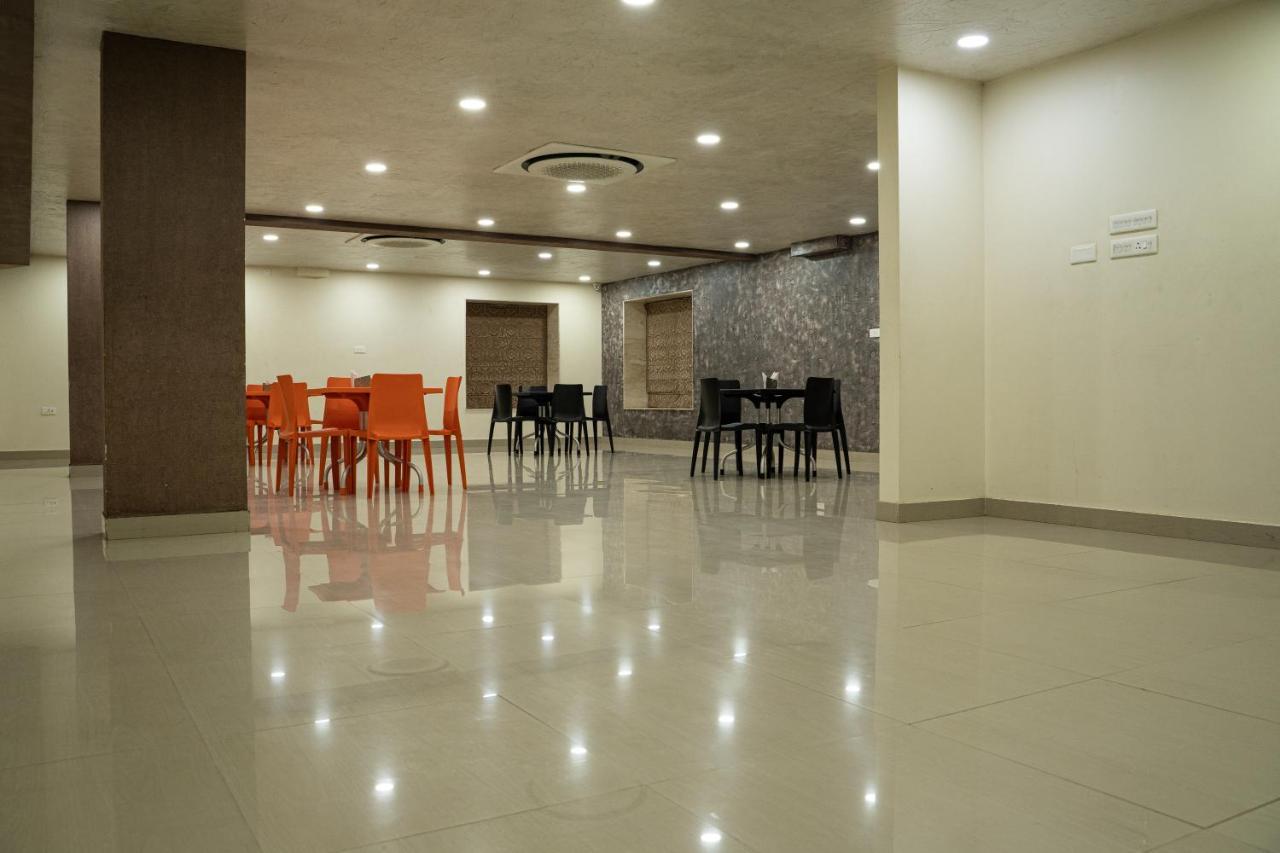 Nk7 Guest House 콜카타 외부 사진