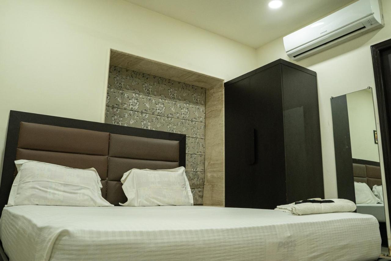 Nk7 Guest House 콜카타 외부 사진